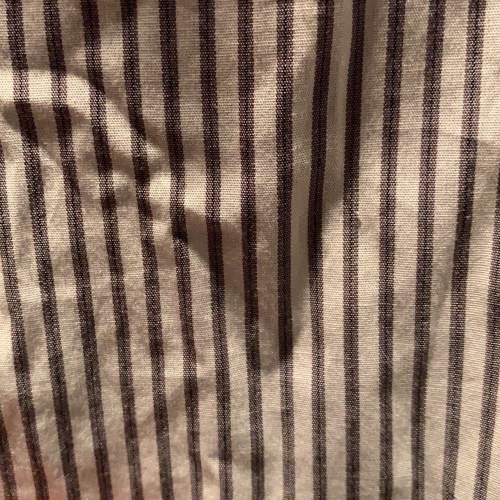 Button up shirt - Picture 2 of 6